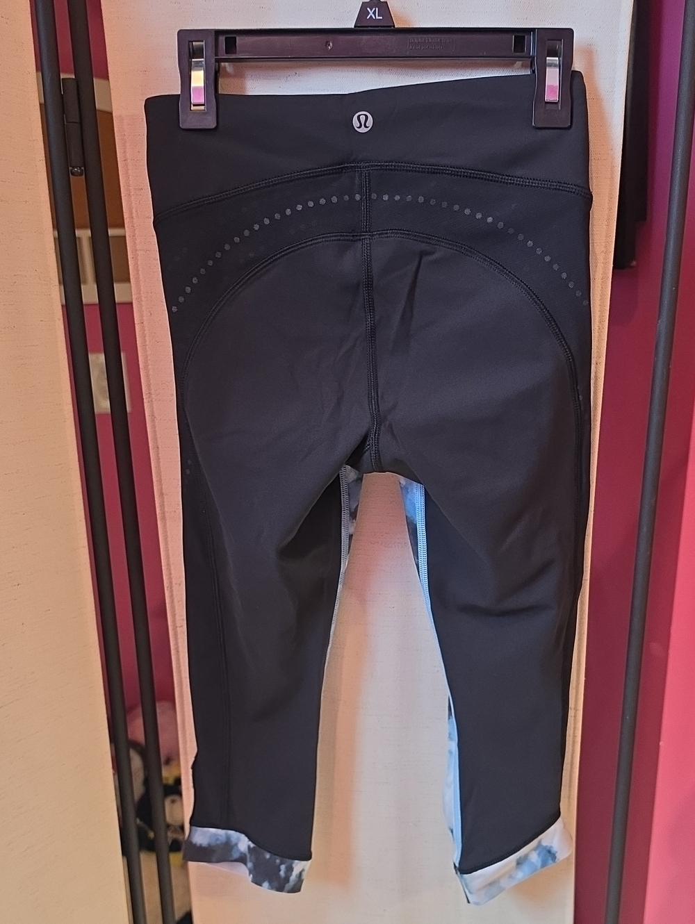 lululemon athletica Black/Blue Performance Leggings with Cuffed Hem